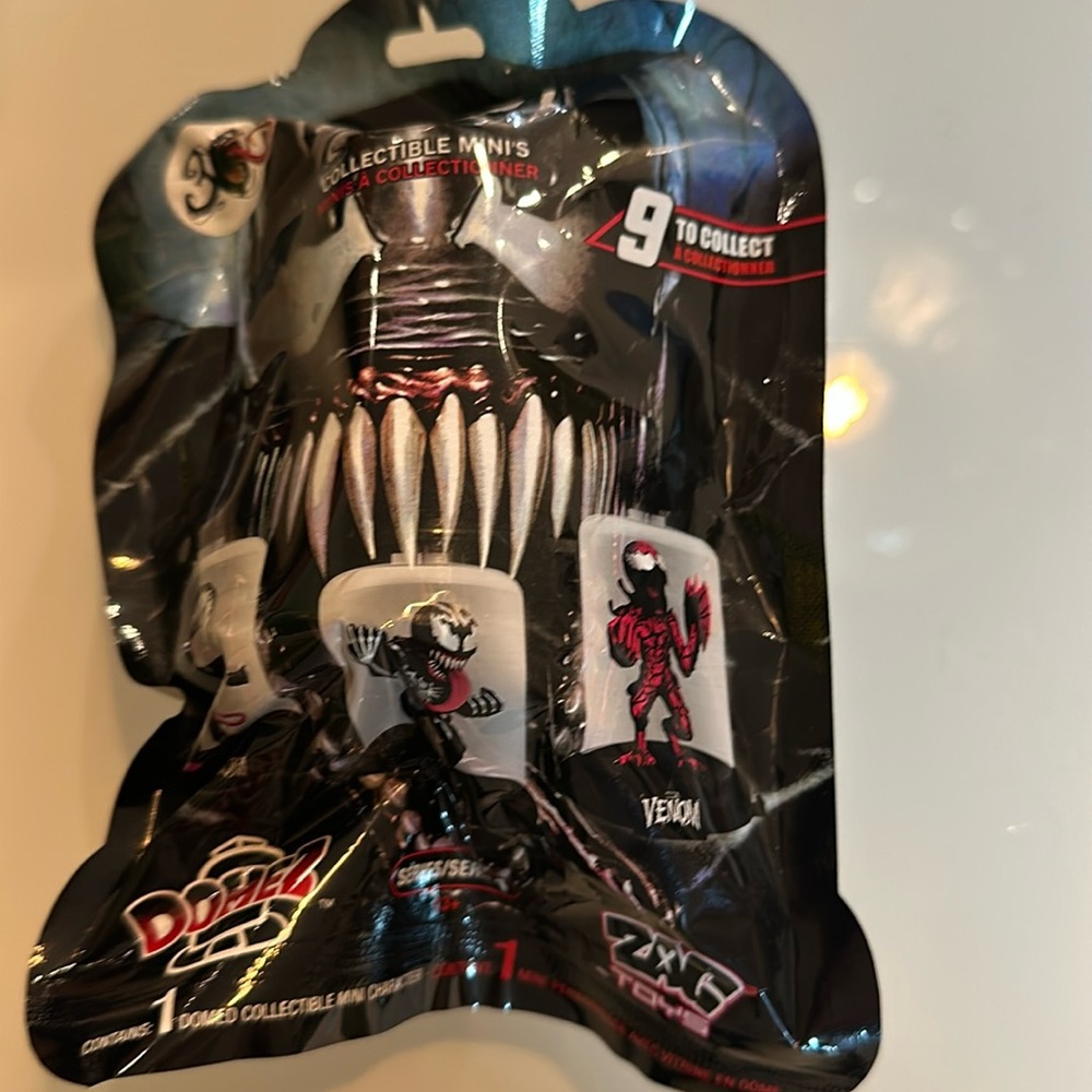 Domez Marvel Venom collectable minis